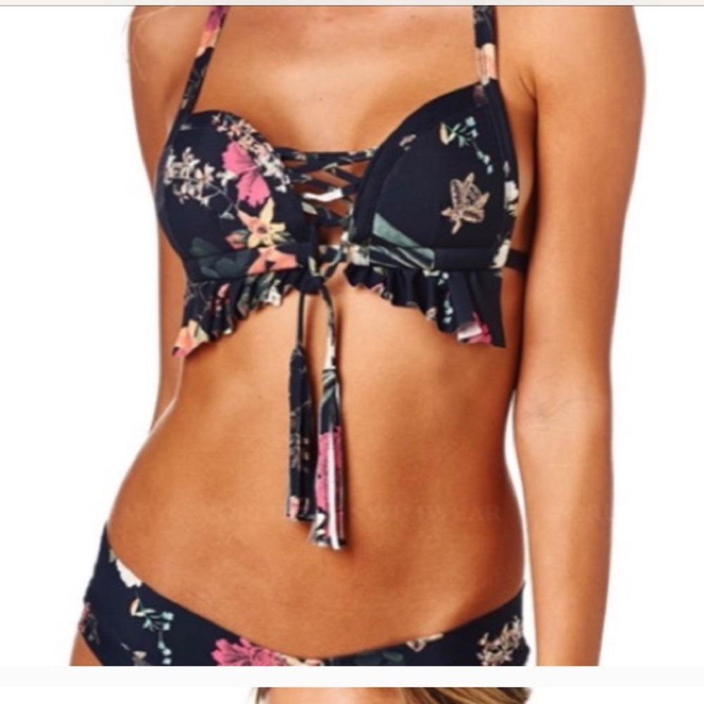 Montce Emma Floral Prima Ruffle Bikini Top